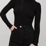 High neck black body