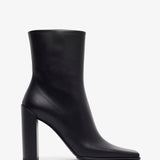 Square 90 black ankle boots