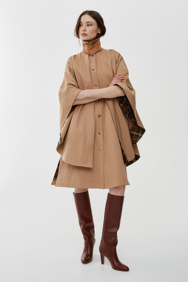 Knee-length cape in organic cotton gabardine