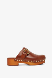 Jeannette brown leather clogs