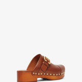 Jeannette brown leather clogs
