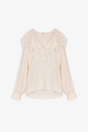 Maxi-collar white blouse