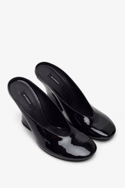Sculpted heeled 95 black patent mules