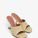 Taylor 90 patent beige slippers