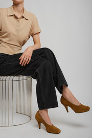 Soft 90 beige suede pumps