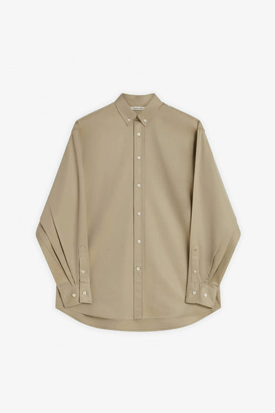 Button collar shirt