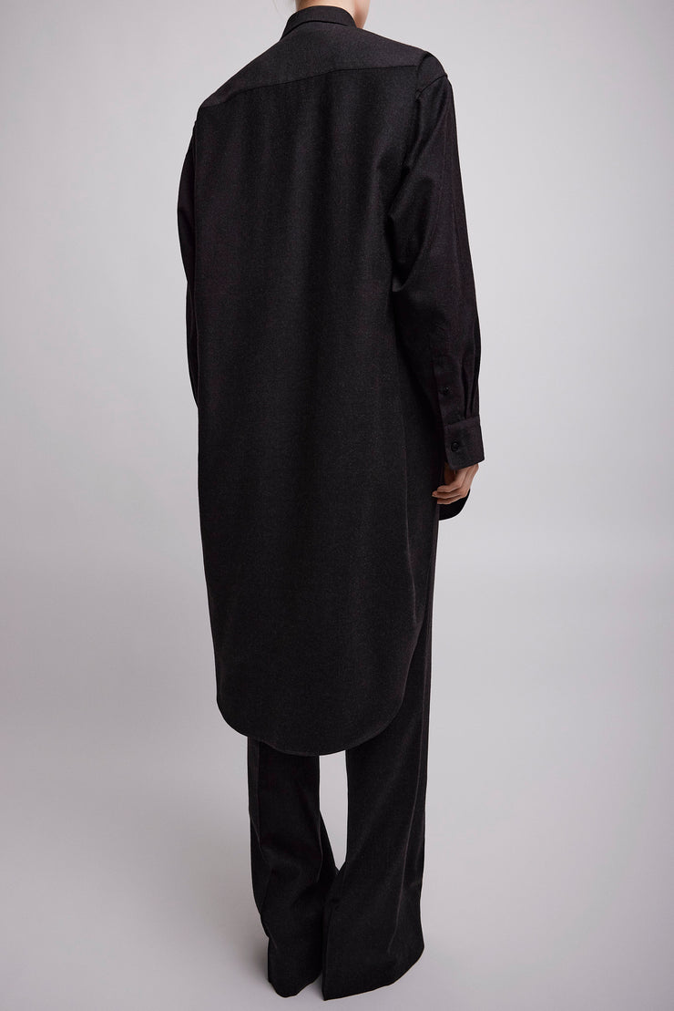 Elongated grey shirt