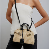 Hug mini crochet bag