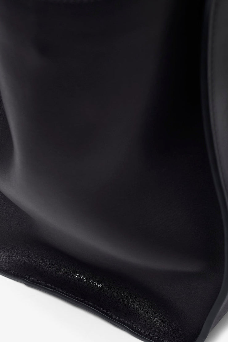 Marlo 14 black tote bag
