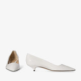 Liisa kitten three white pumps
