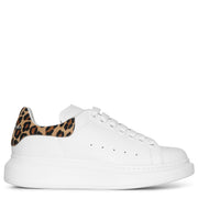 White and leopard suede classic sneakers