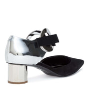 Suede and mirror leather 40 grommet pumps