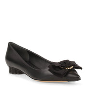 Talla 20 black leather flats